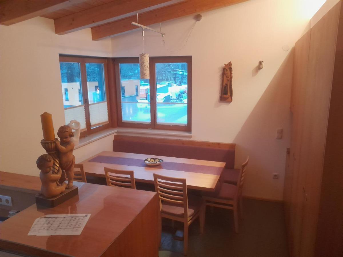 Haus Hotz Apart Talblick Grins Zewnętrze zdjęcie
