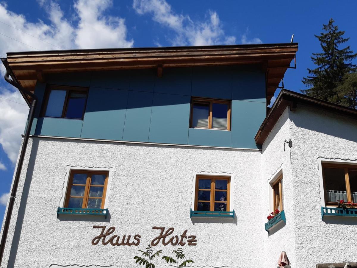 Haus Hotz Apart Talblick Grins Zewnętrze zdjęcie