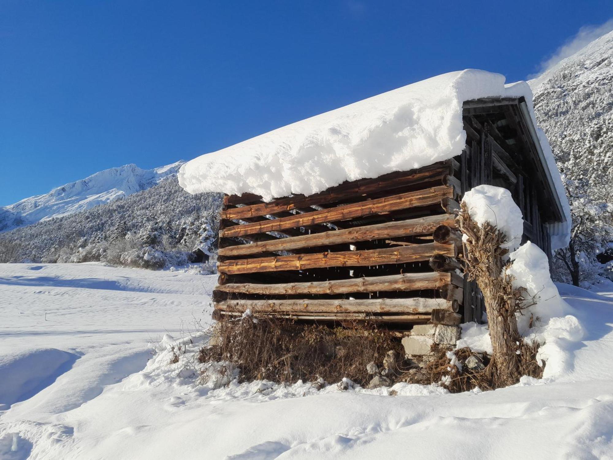 Haus Hotz Apart Talblick Grins Zewnętrze zdjęcie